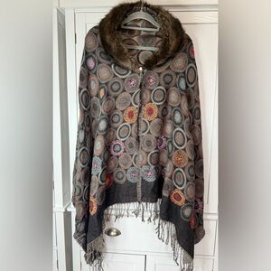 Eyeful Wool Blend Faux Fur Trim Embroidered Boho Fringe Poncho Wrap One Size